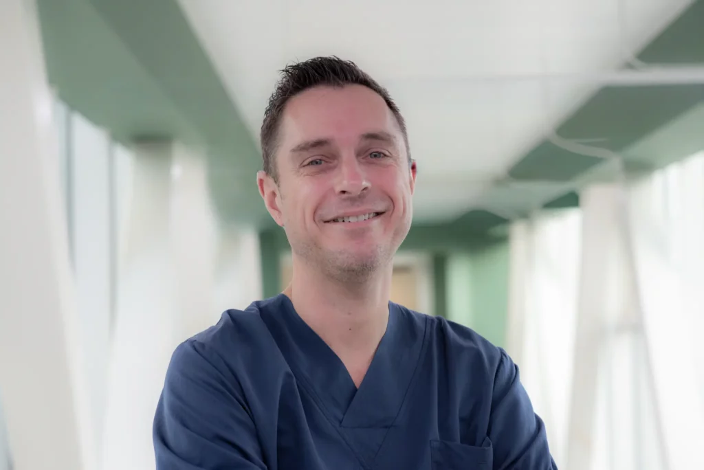 Dr. Raymond Bestman - Chirurg - Obesitaskliniek AZ-Monica Deurne Antwerpen Dr. Raymond Bestman - Chirurg - Obesitaskliniek AZ-Monica Deurne Antwerpen - Abdominaal, Obesitas en Metabole heelkunde, Coördinator Obesitaskliniek